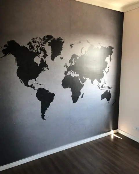 Mapa-múndi em parede